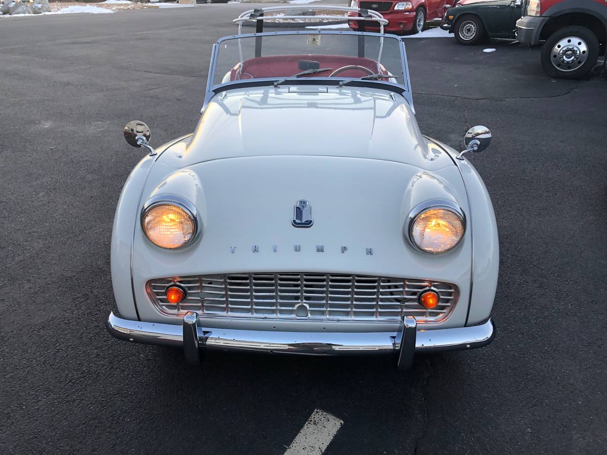 Tr3b-1962-white-3