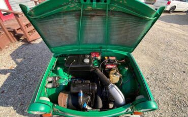 Trabant-601-pickup-truck-1990-green-6