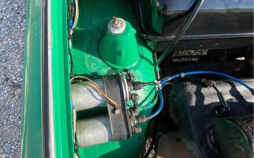 Trabant-601-pickup-truck-1990-green-8
