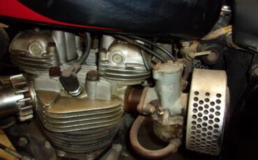 Triumph-Bonneville-1969-14