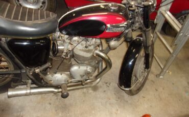 Triumph-Bonneville-1969-2