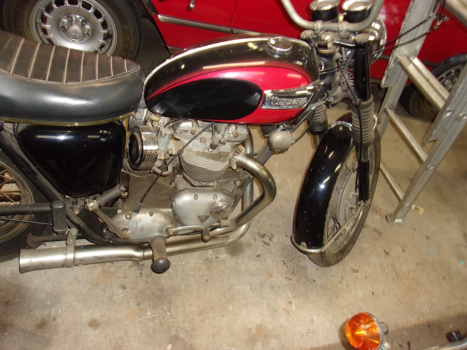 Triumph-Bonneville-1969-2