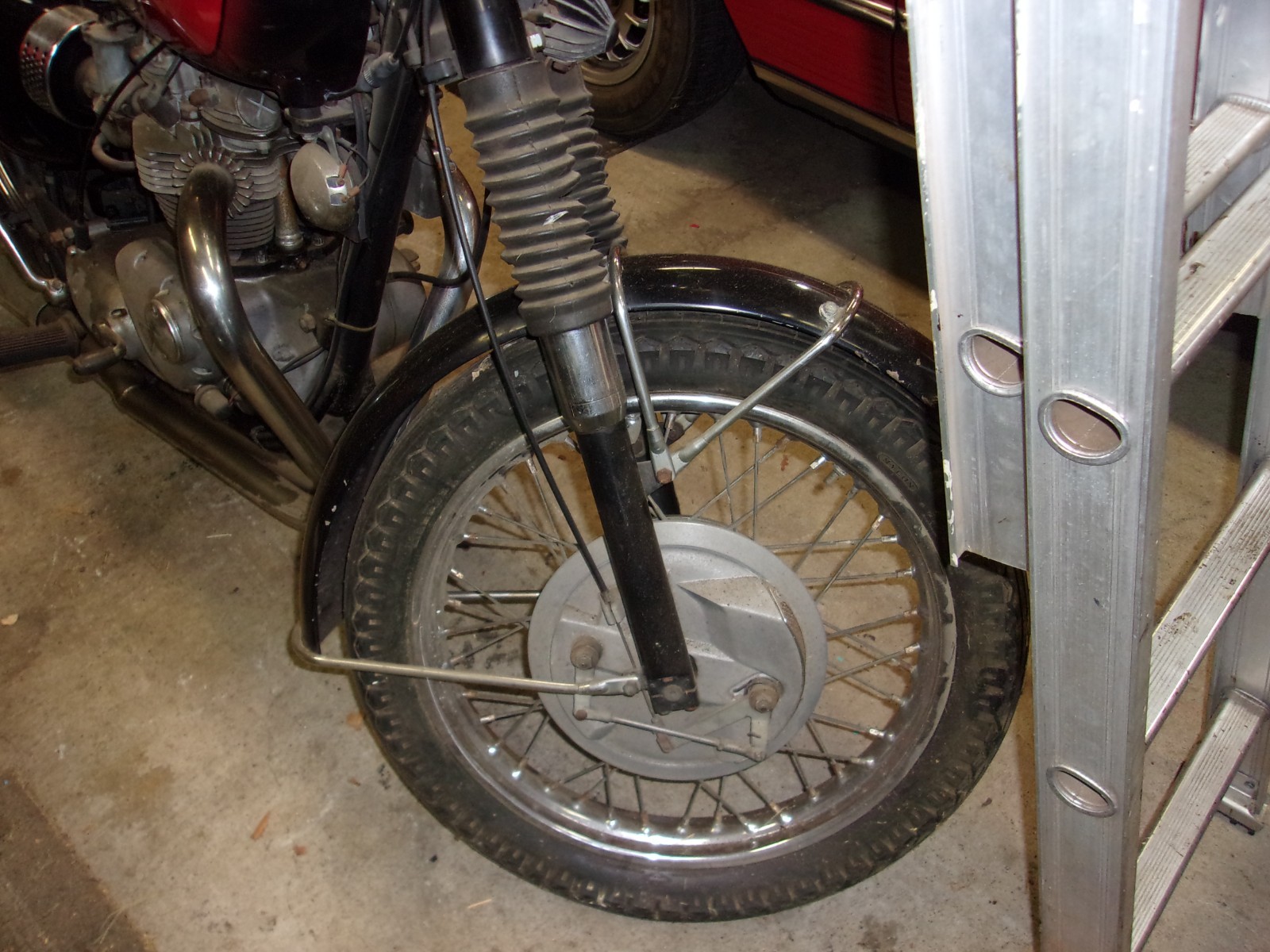 Triumph-Bonneville-1969-8
