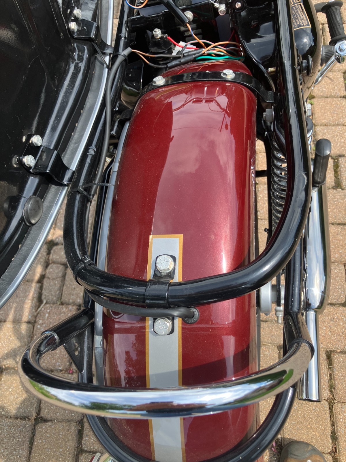 Triumph-Bonneville-1970-11
