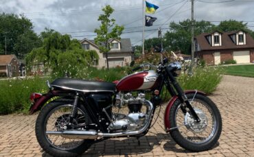 Triumph-Bonneville-1970-17