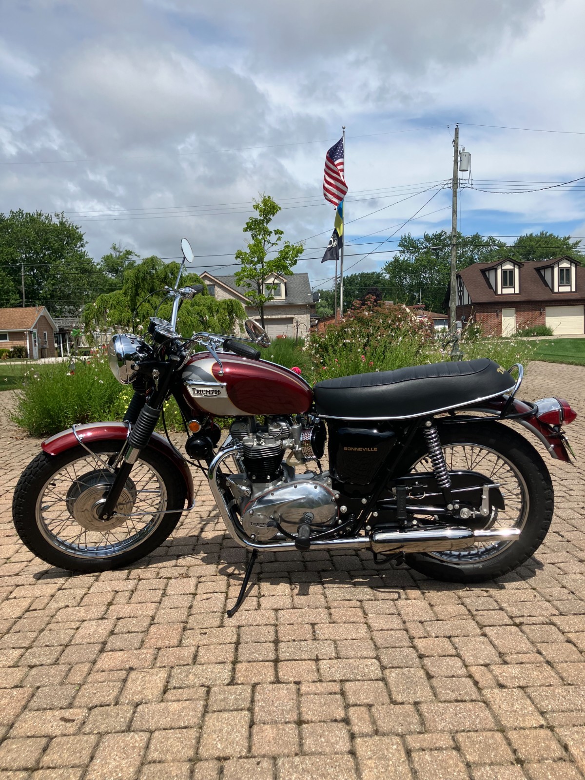 Triumph-Bonneville-1970
