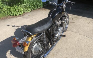 Triumph-Bonneville-1972-1