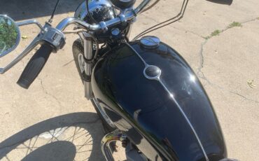 Triumph-Bonneville-1972-4