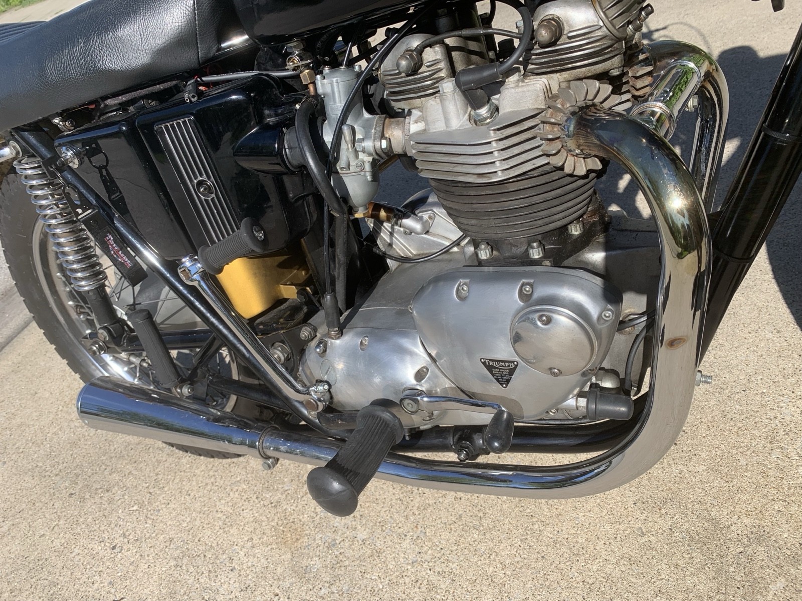 Triumph-Bonneville-1972-6