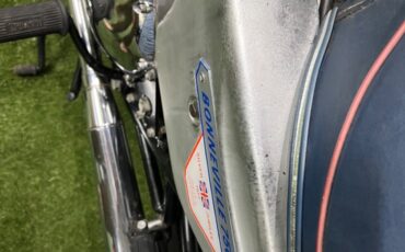 Triumph-Bonneville-1977-16