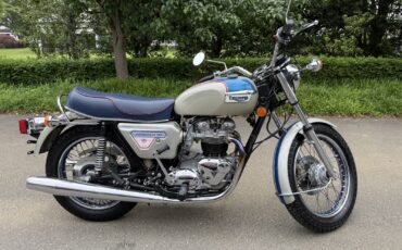 Triumph-Bonneville-1977