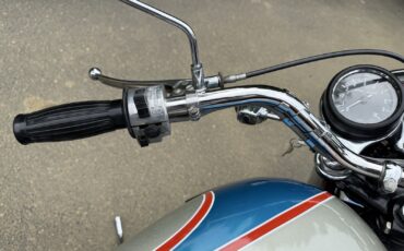 Triumph-Bonneville-1977-6