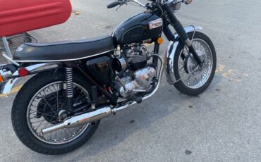 Triumph-Daytona-1975