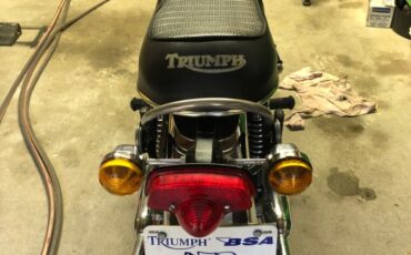 Triumph-Daytona-1975-9