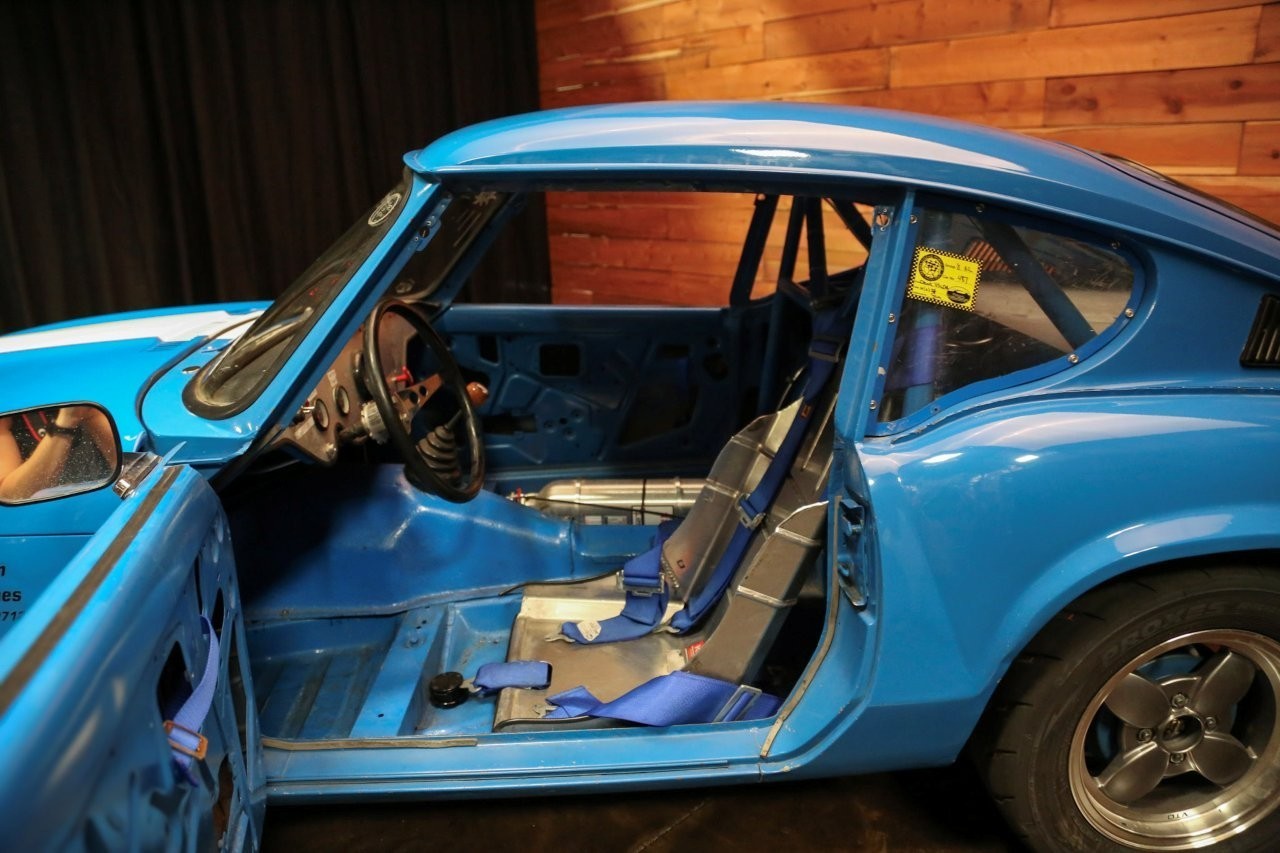 Triumph-GT6-1971-15