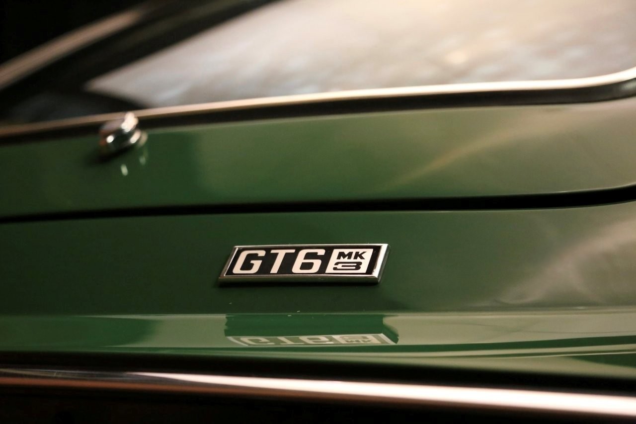 Triumph-GT6-1972-16