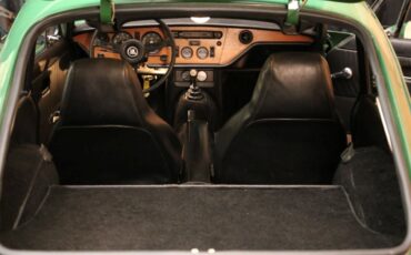 Triumph-GT6-1972-21