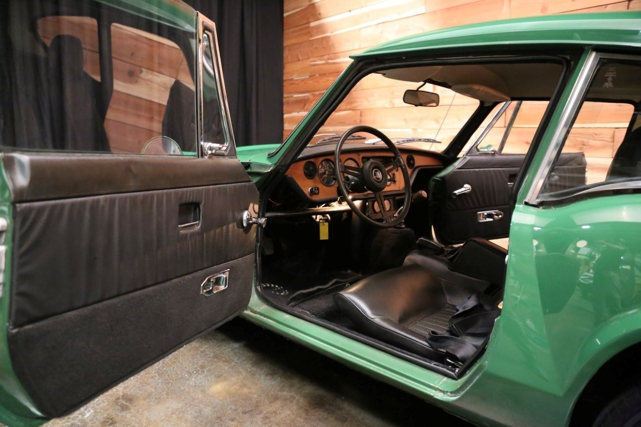 Triumph-GT6-1972-23
