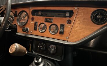 Triumph-GT6-1972-25