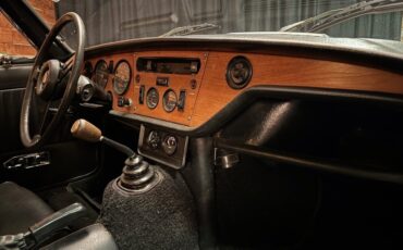 Triumph-GT6-1972-26