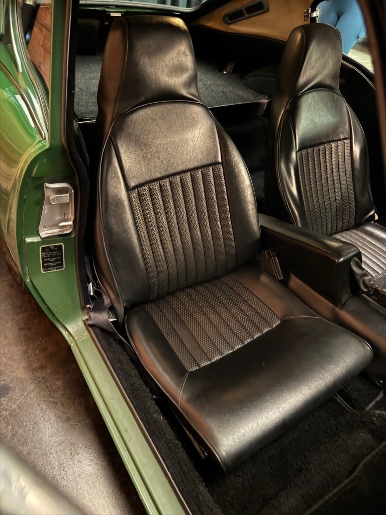 Triumph-GT6-1972-28
