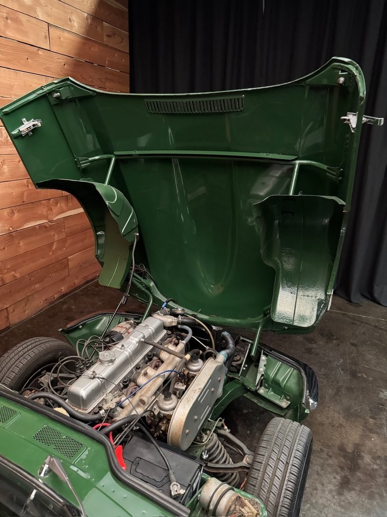 Triumph-GT6-1972-34