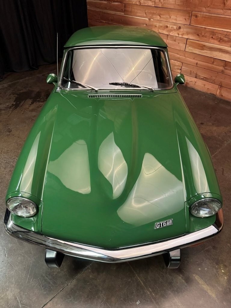 Triumph-GT6-1972-8