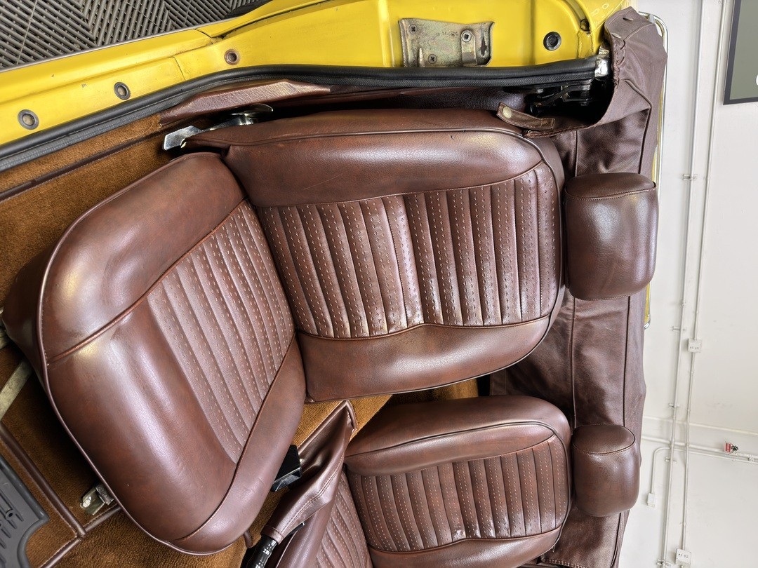 Triumph-Other-1974-Convertible-31