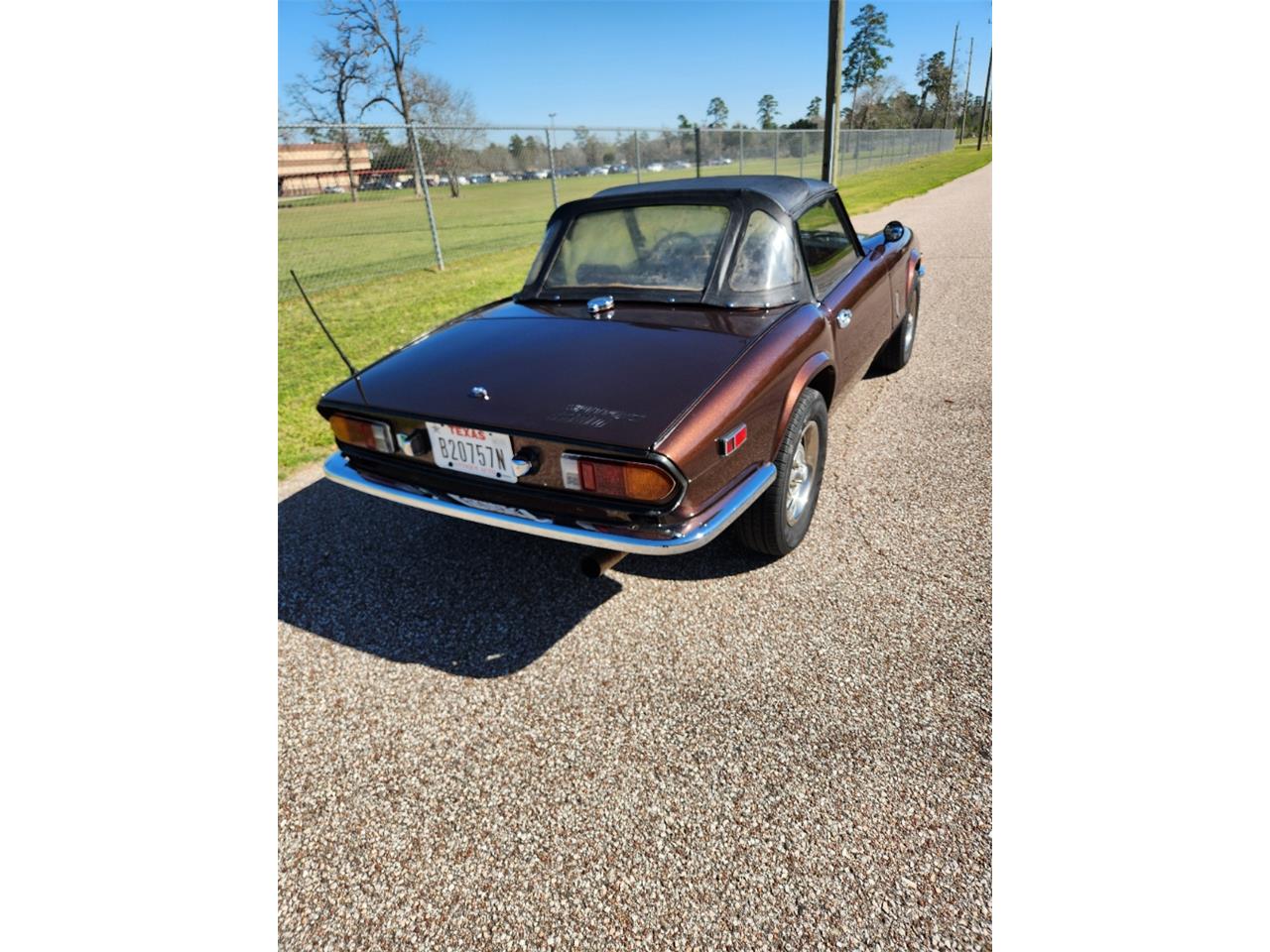 Triumph-Spitfire-1976-Brown-Met-Biscuit-1