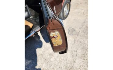 Triumph-Spitfire-1976-Brown-Met-Biscuit-16