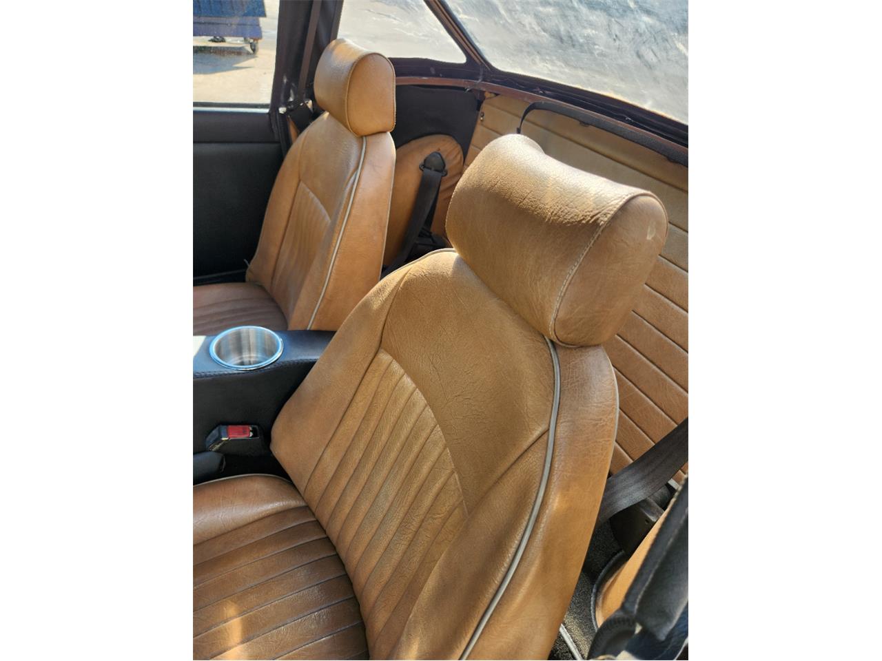 Triumph-Spitfire-1976-Brown-Met-Biscuit-7