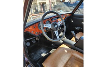 Triumph-Spitfire-1976-Brown-Met-Biscuit-8