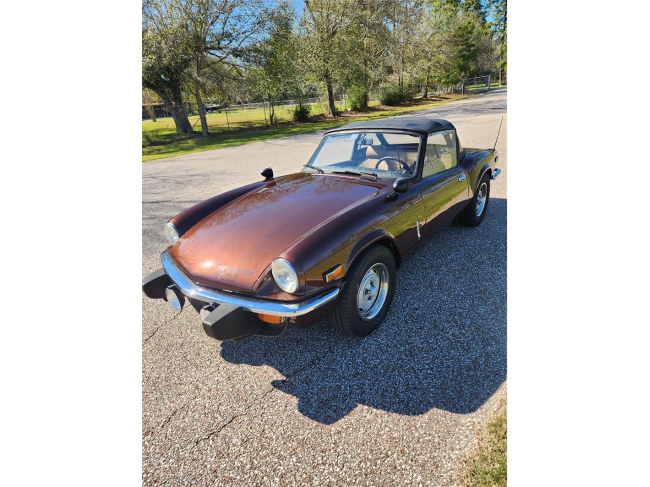 Triumph-Spitfire-1976-Brown-Met-Biscuit