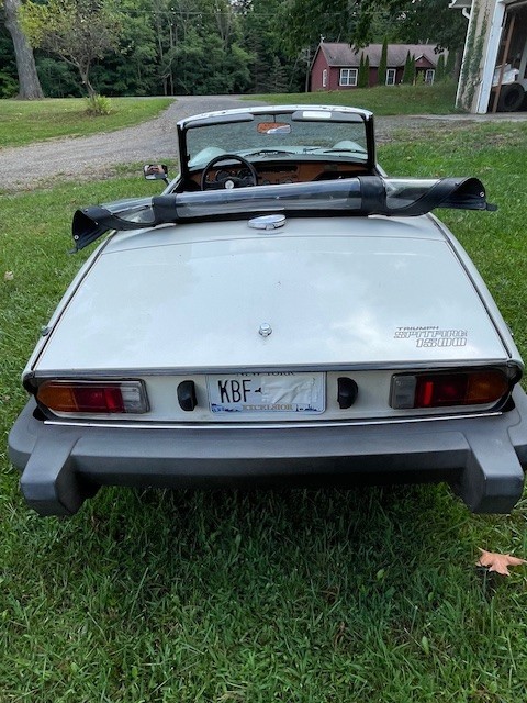Triumph-Spitfire-1980-Convertible-14