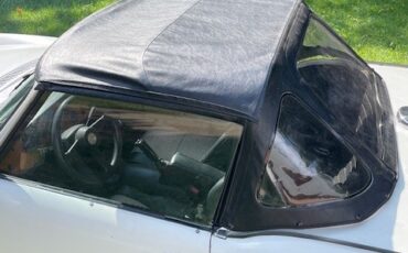 Triumph-Spitfire-1980-Convertible-19