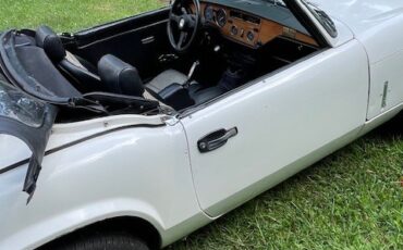 Triumph-Spitfire-1980-Convertible-4