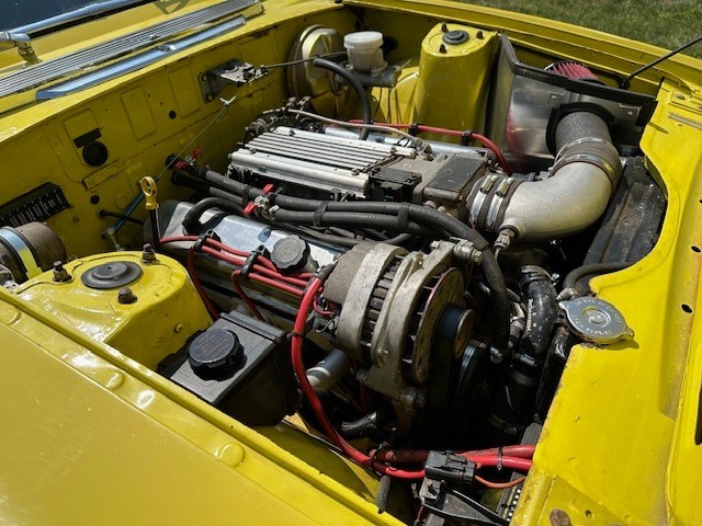Triumph-Stag-Mark-II-1973-Convertible-37