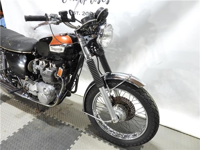 Triumph-T150-750-Trident-2879A-1973-1