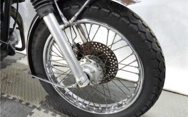 Triumph-T150-750-Trident-2879A-1973-2