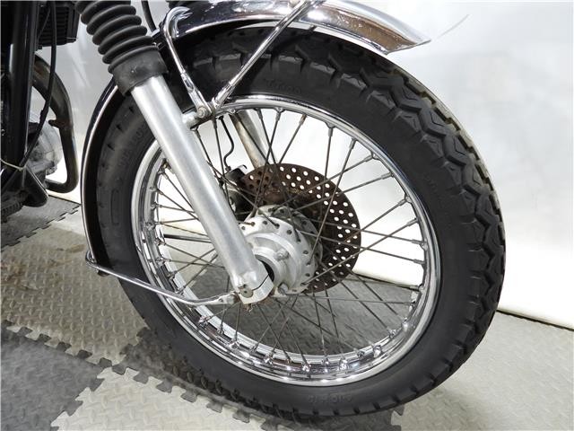 Triumph-T150-750-Trident-2879A-1973-2