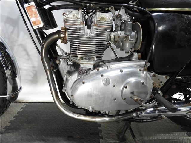 Triumph-T150-750-Trident-2879A-1973-30