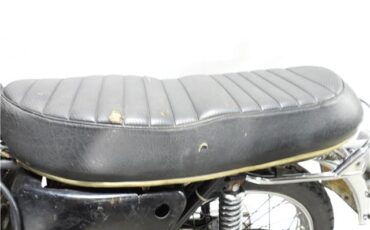 Triumph-T150-750-Trident-2879A-1973-35