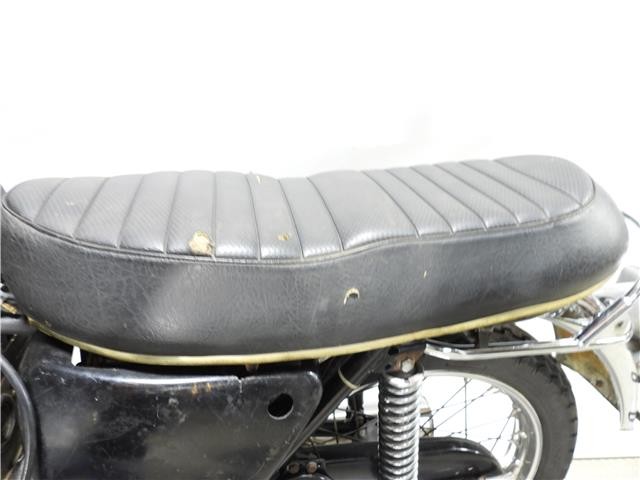 Triumph-T150-750-Trident-2879A-1973-35