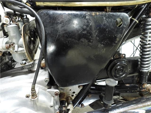 Triumph-T150-750-Trident-2879A-1973-36