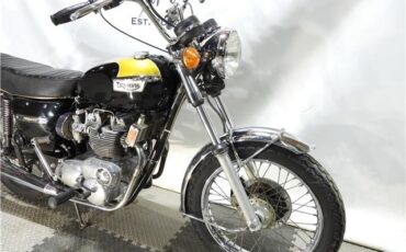 Triumph-T150-750-Trident-T150V-2879B-1974-10