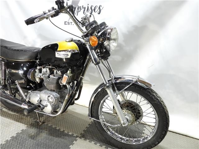 Triumph-T150-750-Trident-T150V-2879B-1974-10