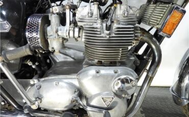 Triumph-T150-750-Trident-T150V-2879B-1974-11