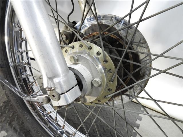Triumph-T150-750-Trident-T150V-2879B-1974-3