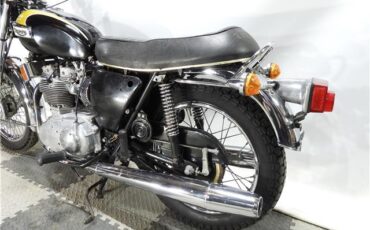 Triumph-T150-750-Trident-T150V-2879B-1974-32