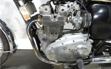 Triumph-T150-750-Trident-T150V-2879B-1974-38